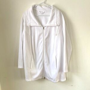 women’s white zip up fleece
